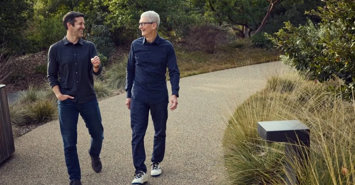 John Ternus Inherits a $4.6 Trillion Apple — But the Old Guard Is Walking Out