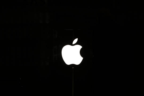 Apple Upgrades AirPods Max 2 With H2 Silicon And AI Features