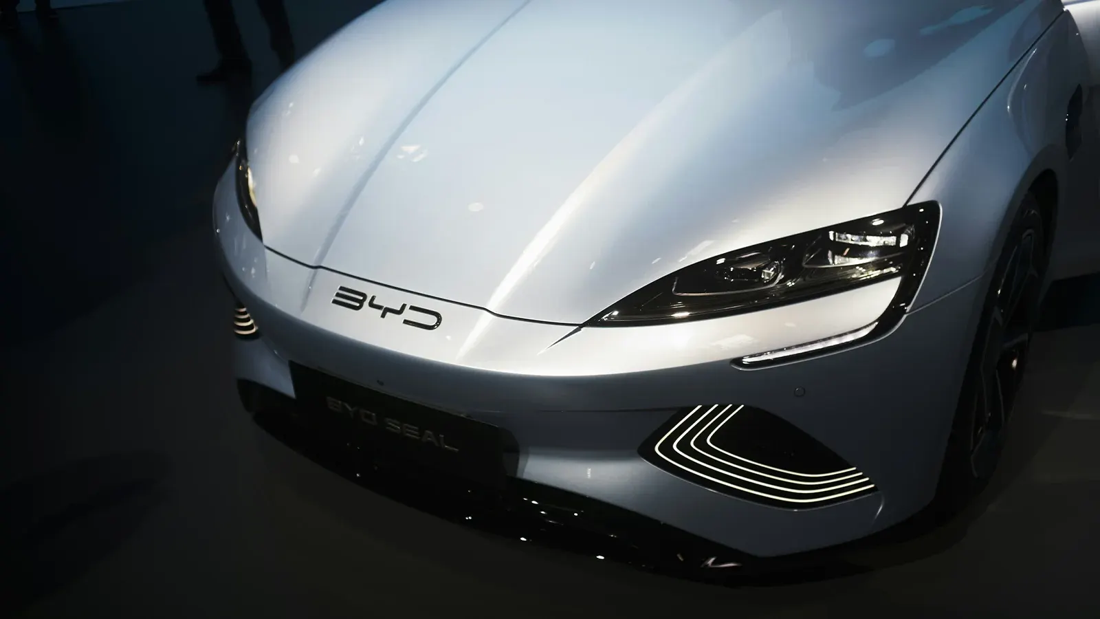 BYD Cracks the 10-Minute Charging Barrier With Blade Battery 2.0