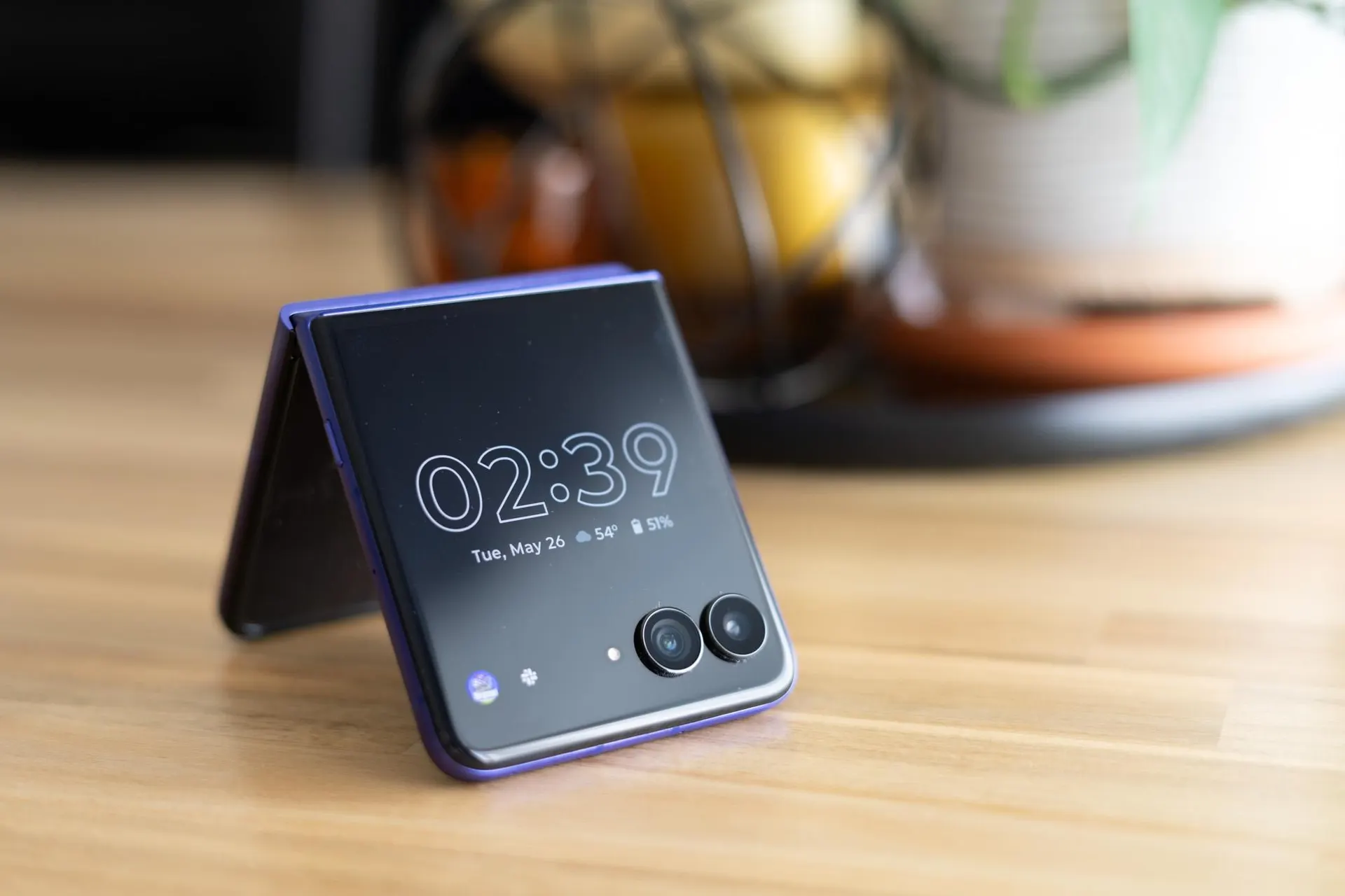 GrapheneOS Ends Pixel Monopoly With Upcoming Motorola Razr Alliance